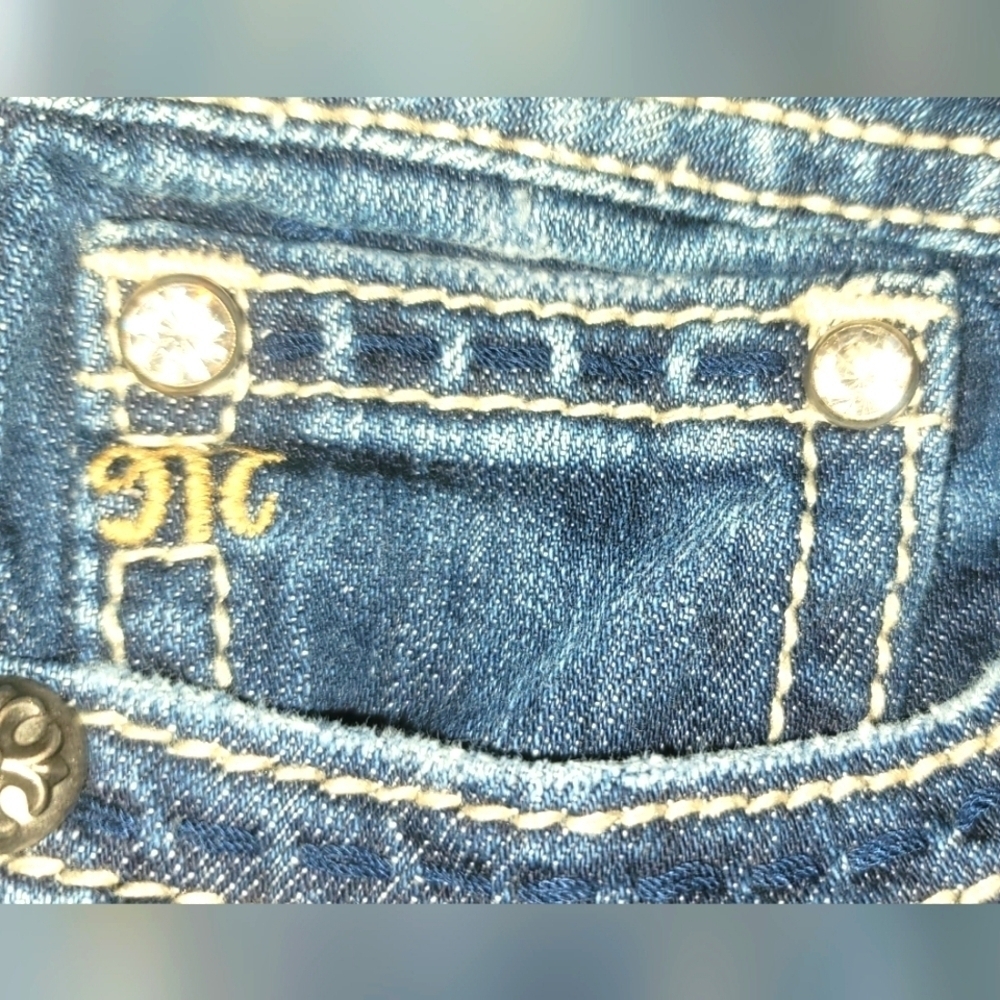 Miss Me Low Rise Bootcut Studded Jeans - Picture 9 of 12